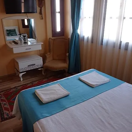 Hotel Grand Erken 3*