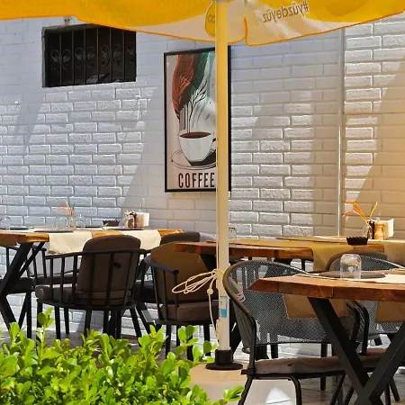 Grand Erken Ξενοδοχείο